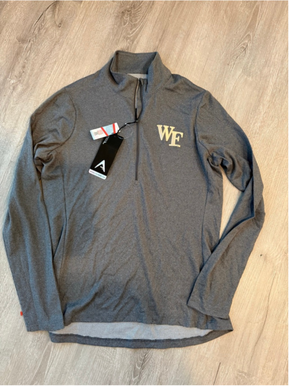 Women's Antigua Gray Gold wake Forest Quarter Zip Sweatshirt Standard M